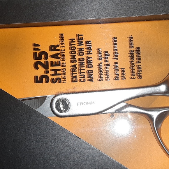 NEW TRANSFORM 5.75” HAIR CUTTING SHEAR | F1009 | FROMM - Picture 4 of 7
